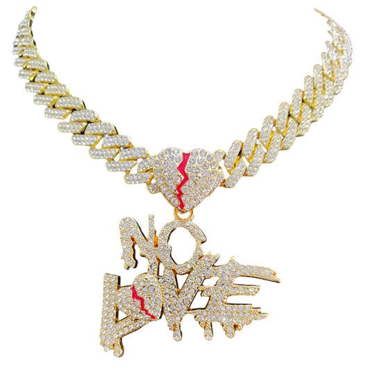 CUBANA CON COLGANTE "NO LOVE"