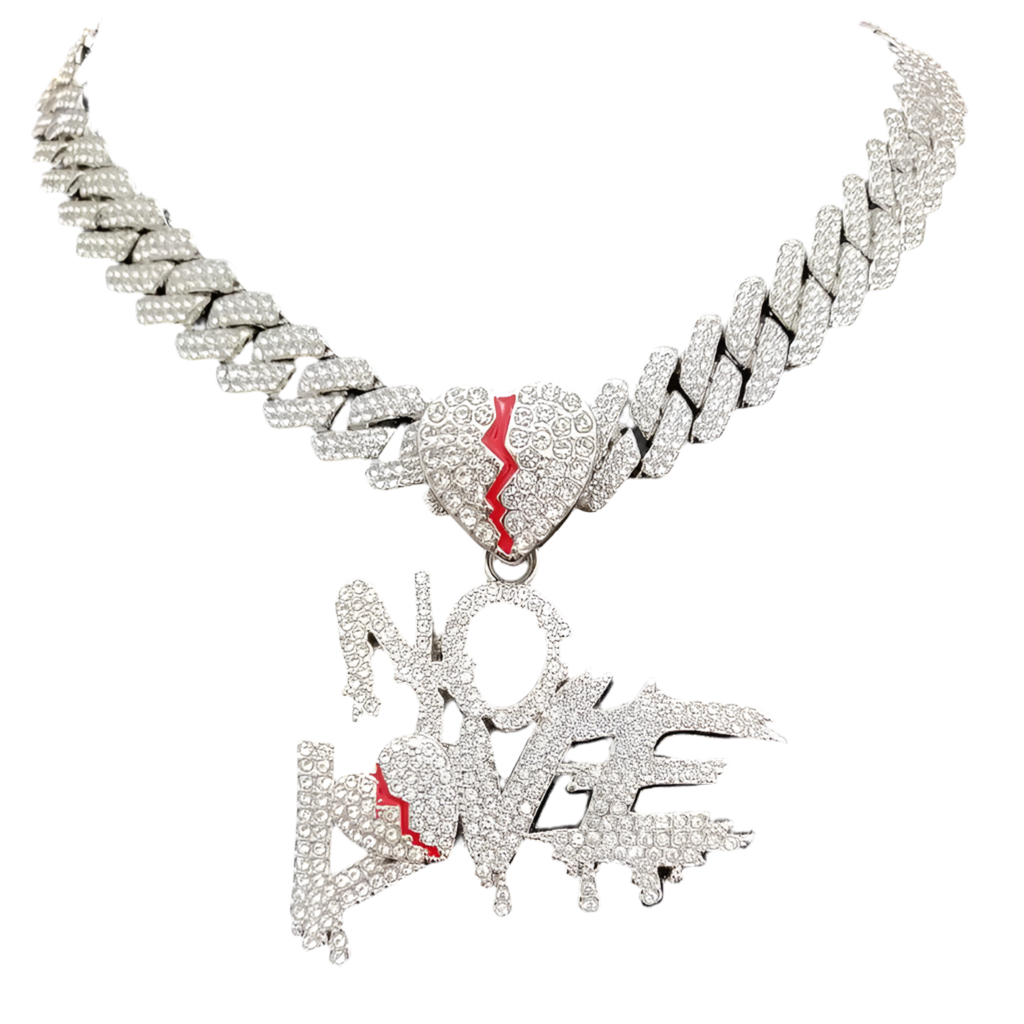 CUBANA CON COLGANTE "NO LOVE"