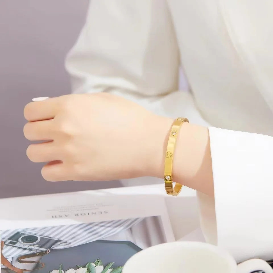 PULSERA "ESSENTIAL LUXE"