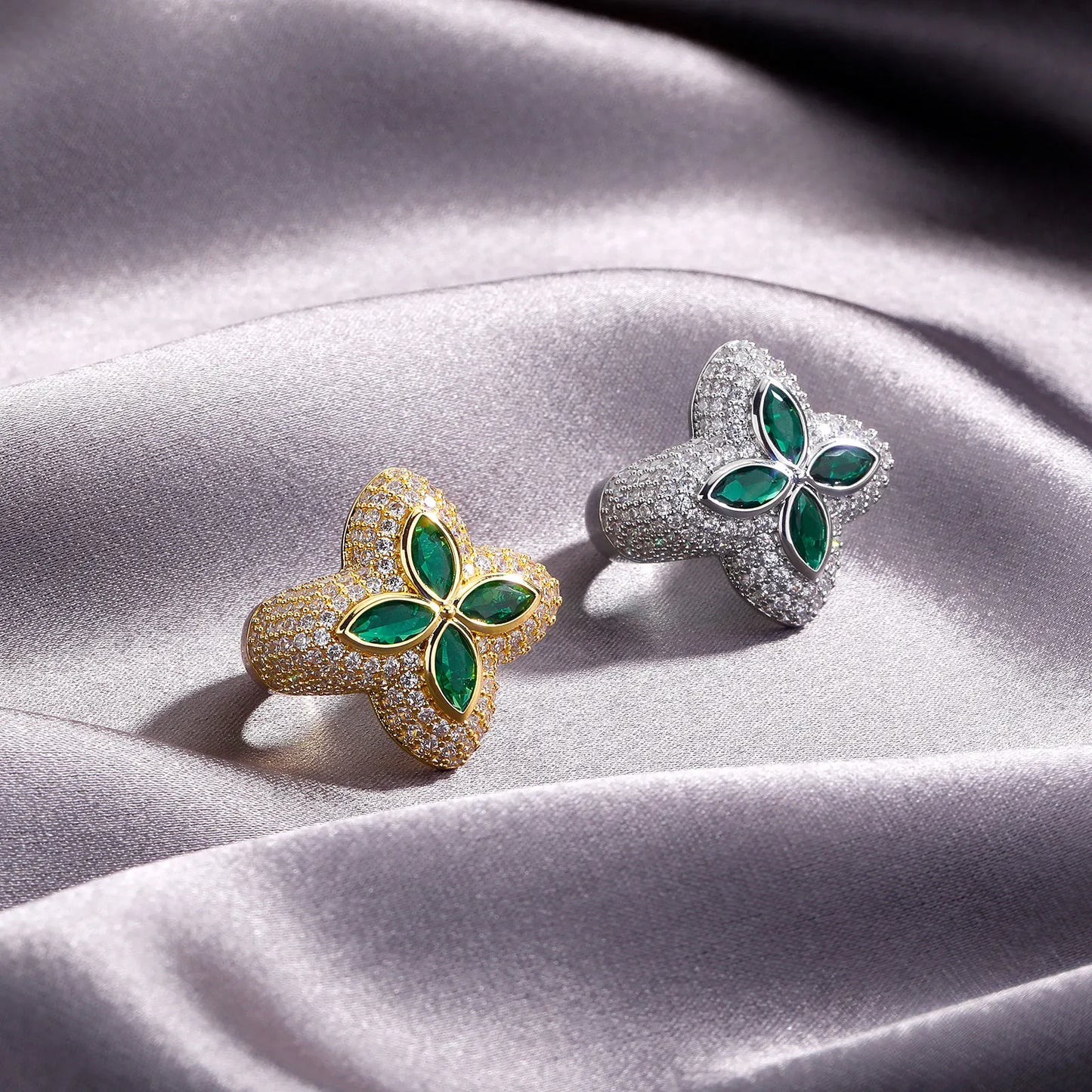 ANILLO "CRUZ ESMERALDA"
